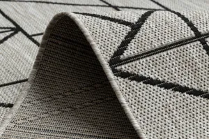 Behúň SIZAL FLOORLUX 20605 trojuholníky geometrický - strieborný, čierny
