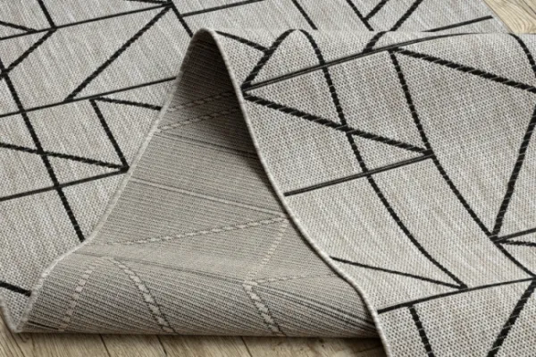 Behúň SIZAL FLOORLUX 20605 trojuholníky geometrický - strieborný, čierny