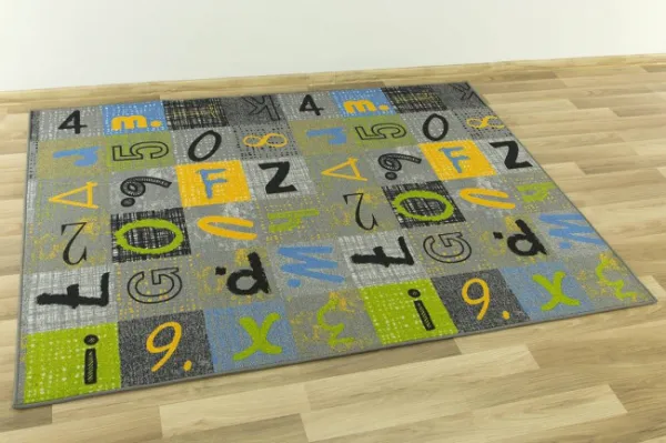 Detský koberec Blackboard sivý / viacfarebný