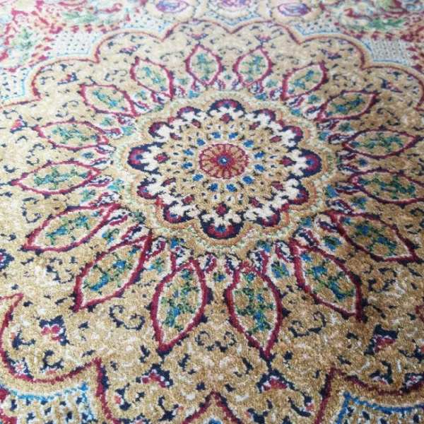 Koberec Exkluzívny Qum Silk 01 červený