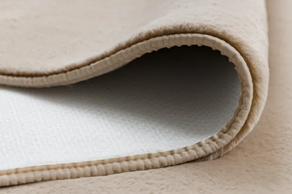 Protišmykový koberec POSH Shaggy camel, béžový plyš
