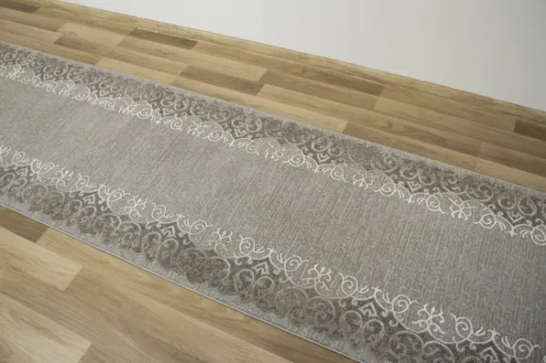 Behúň Galya K3810 - sivý ornament