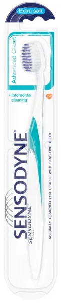 Sensodyne Advanced Clean Extra Soft zubná kefka 1ks