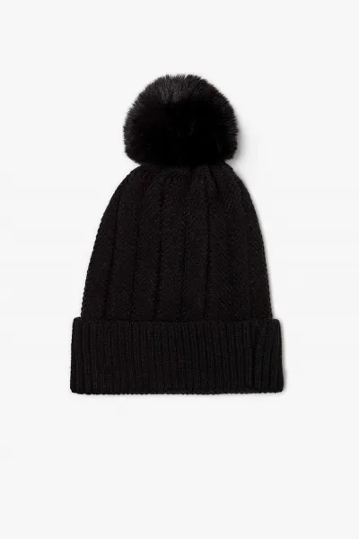 Marisse Cap with a pompom
