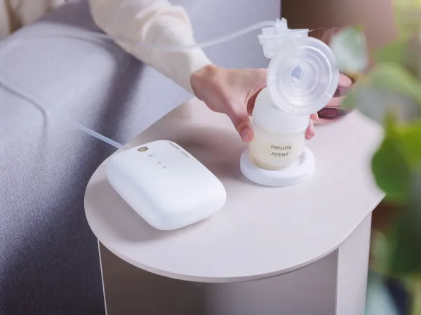 Philips AVENT Odsávačka materského mlieka elektrická nabíjacia SCF396/31+Darček