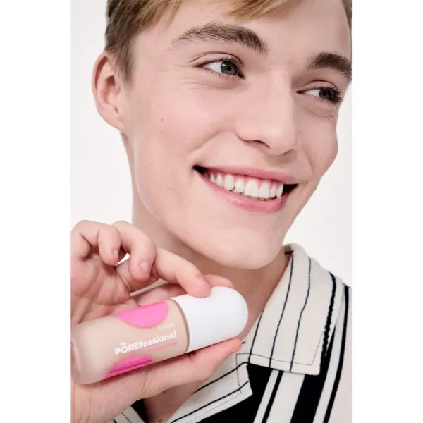 Benefit The POREfessional Foundation tekutý rozjasňujúci make-up s niacínamidom odtieň 5C Confident 30 ml