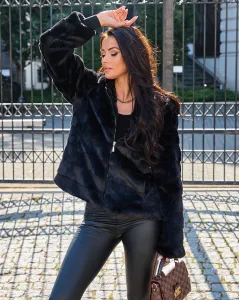 Resti Black women's imitation fur jacket
