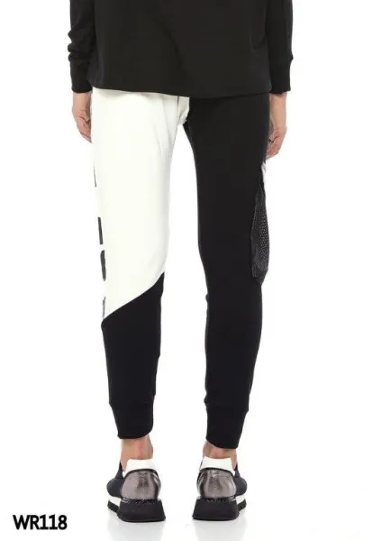 Dámske tepláky CIPO & BAXX WR118 BLACK Farba: Čierna, Konfekčná veľkosť: M