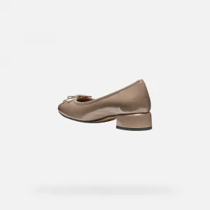 Beige women's heeled shoes Geox Floretia - Women's