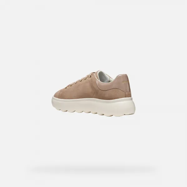 Beige women's sneakers Geox Spherica EC4.1 - Women's