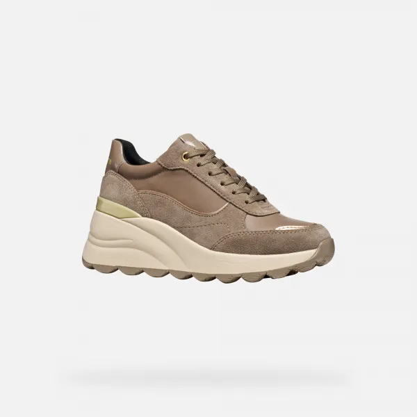 Beige women's sneakers Geox Spherica EC13 - Women's