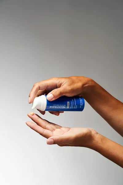 Neostrata Hyaluronic Luminous Lift