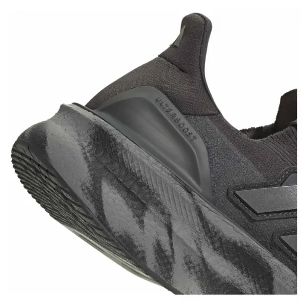 Pánska bežecká obuv ADIDAS Ultraboost 5 M carbon grey six core black