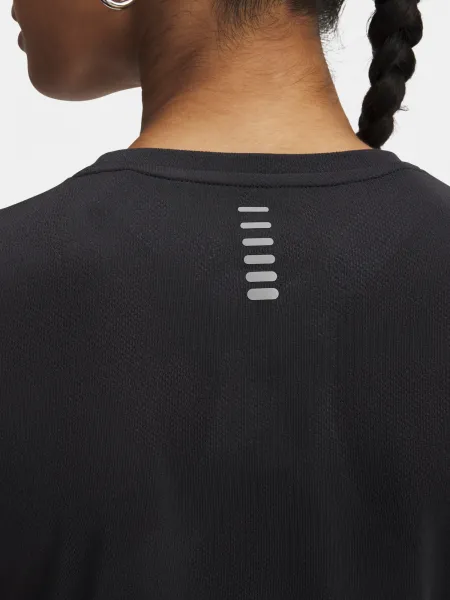 Women's T-shirt Under Armour UA Launch Jacquard SS-BLK - Women's