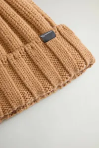 Čapica Woolrich Beanie Cashmere Pom Pom Soft Camel