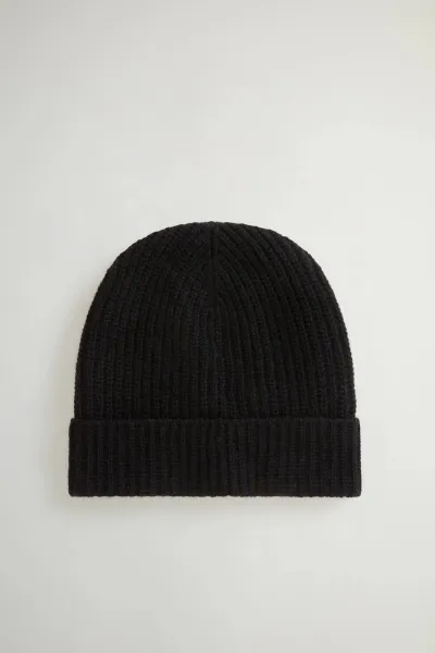 Čapica Woolrich Knitted Ribbed Beanie Black