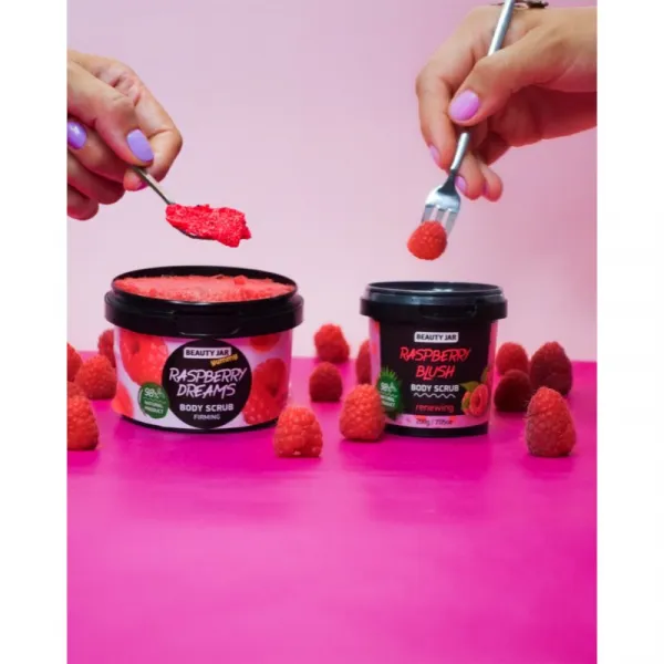 Beauty Jar Yummy Raspberry Dreams spevňujúci telový peeling 360 g