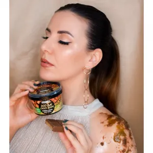 Beauty Jar Yummy Doo-Bai Choco Boom jemný telový peeling 360 g