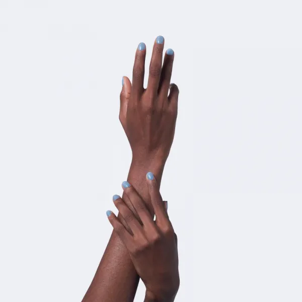 Gucci Gucci Beauty Vernis à Ongles lak na nechty odtieň 716 Lucy Baby Blue 10 ml