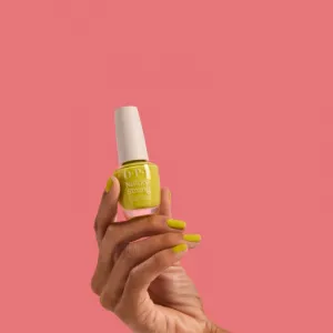OPI Nature Strong Nails&Skin lak na nechty vegan odtieň Give Me Some Suga Cane 15 ml
