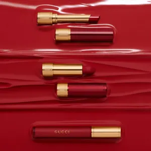 Gucci Gucci Beauty Rouge de Beauté Brillant hydratačný rúž odtieň 509 Rosso Ancora 1.8 g