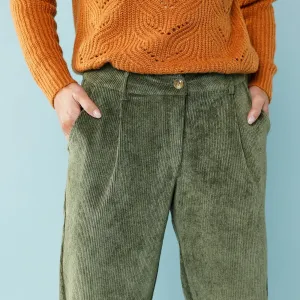 7/8 menčestrové chino nohavice pre nižšiu postavu