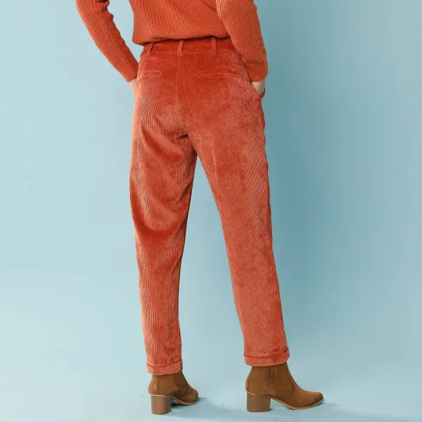 7/8 menčestrové chino nohavice pre nižšiu postavu
