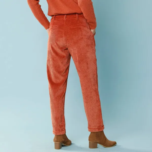 7/8 menčestrové chino nohavice pre nižšiu postavu