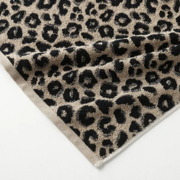 Froté súprava kúpeľňového textilu so žakárovým motívom leopardej srsti 450 g/m2