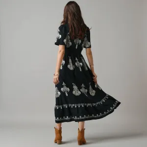 Dlhé šaty s boho potlačou