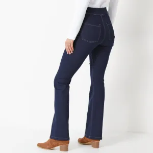 Bootcut džínsy pre nižšiu postavu