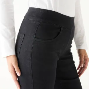 Strečové bootcut džegíny pre nižšiu postavu