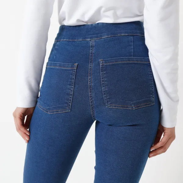Strečové bootcut džegíny pre vyššiu postavu