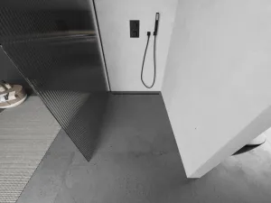 MEXEN/S - Kioto Sprchová zástena WALK-IN 80 x 200, prúžky 8 mm, čierna 800-080-101-70-09