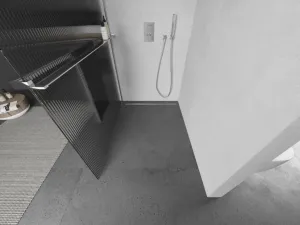 MEXEN/S - Kioto+ Sprchová zástena WALK-IN s poličkou a držiakom uterákov 70 x 200, prúžky 8 mm, chróm 800-070-121-01-09