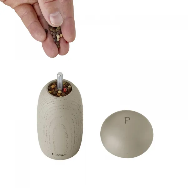 Mlynček na soľ a korenie, kolekcia MOLI | V 13 cm, Ø 6 cm - Mesačný lúč/Nomád - Blomus