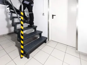 Durable Ochrana trubky profil P30, žlto-čierna, samolepiaca