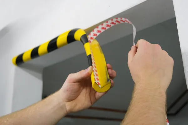 Durable Ochrana rohov profil C25R, žlto-čierna, samolepiaca