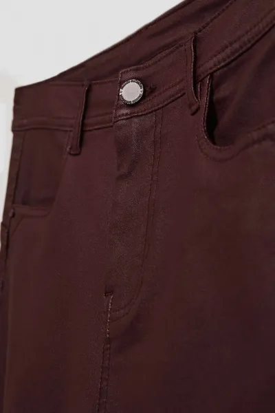 Marisse Waxed Skinny Trousers In Maroon