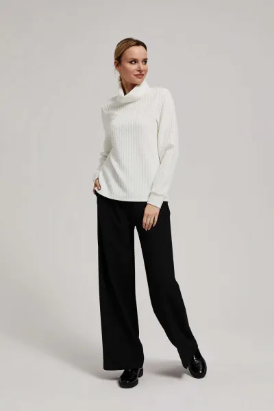 Sweatshirt with a wide turtleneck