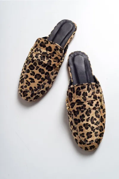 Dámske papuče s leopardím vzorom