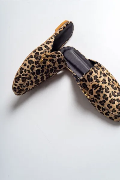 Dámske papuče s leopardím vzorom