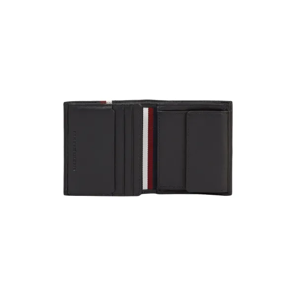 Tommy Hilfiger Man's Wallet 8720645285991