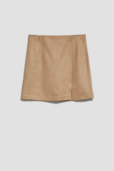Mini sukňa s rozparkom