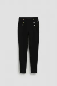Marisse Jeans With Decorative Buttons