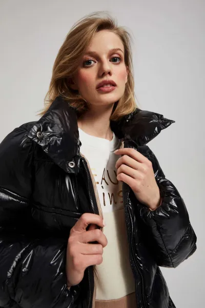 Marisse Short Quilted Black Jacket With A Hood