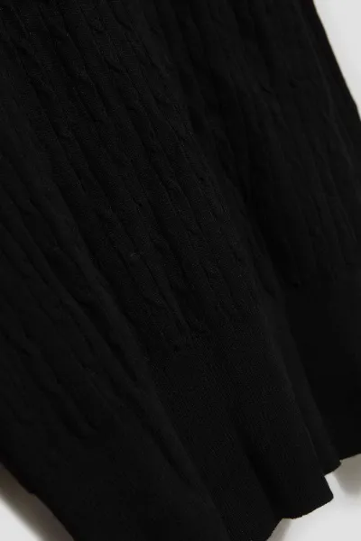 Marisse Thin Turtleneck Sweater, Black