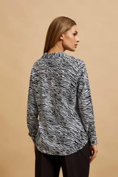 Marisse Black And White V-Neck Shirt