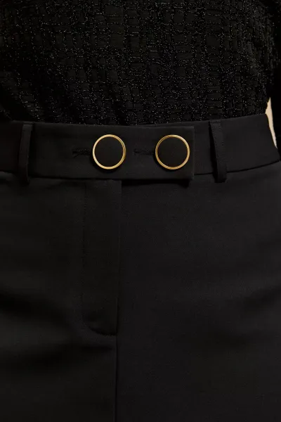 Elegantná midi sukňa