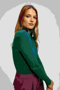 Marisse Emerald Ribbed Turtleneck Blouse